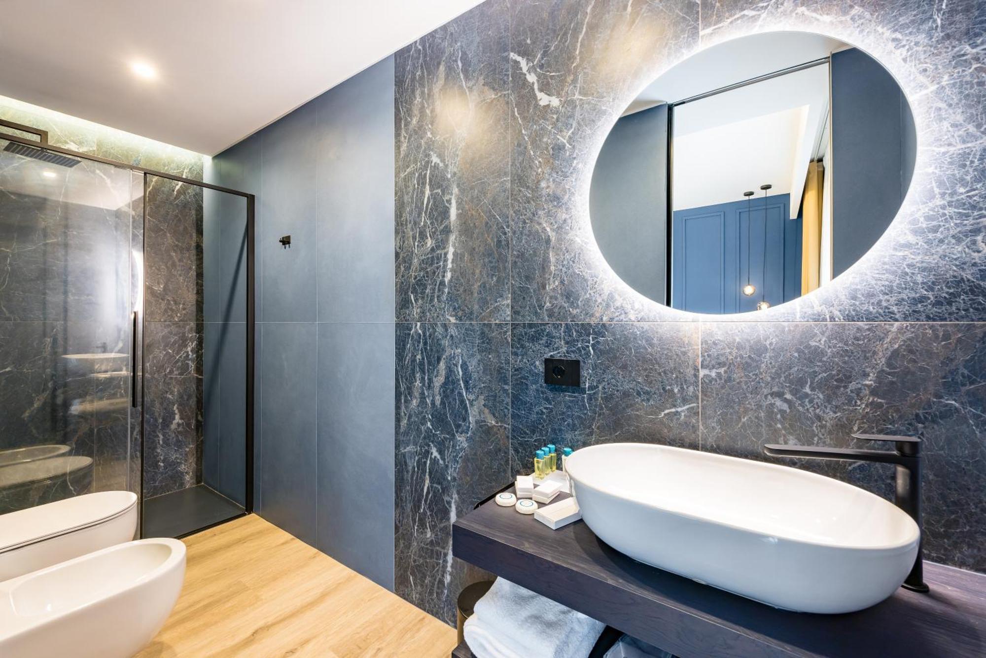 Mh Plebiscito Guest house